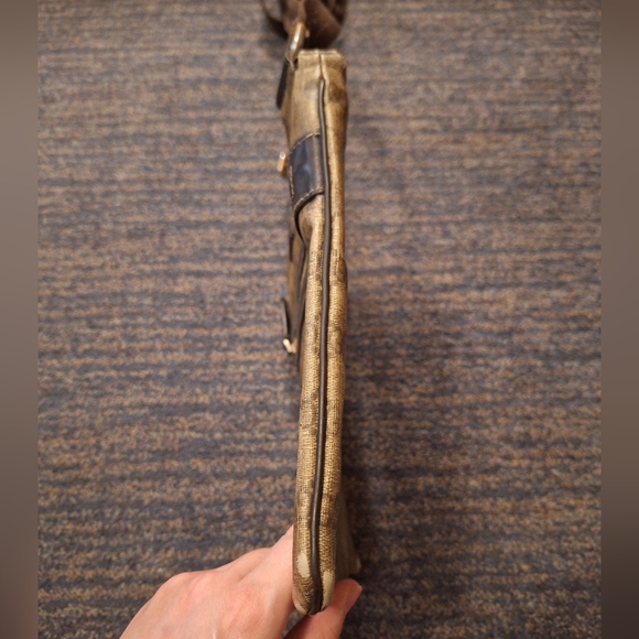 Vintage Gucci Monogram Coated Canvas Project Bag - Picture 7 of 16